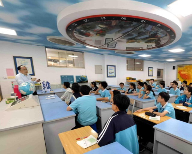 教育者都有鼓励作用这种作用在儿童与青少年中体现得非常明显 教育者都有鼓励作用这种作用在儿童与青少年中体现得非常明显